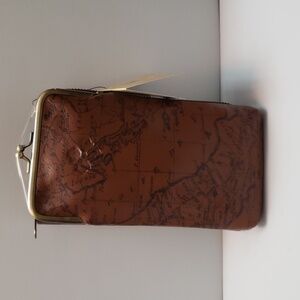 Patricia Nash Pretina Frame Sigmaprint Leather Crossbody. NWT.‎